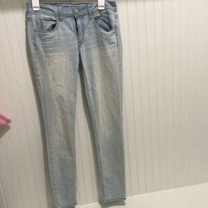 American eagle women’s blue jeans I